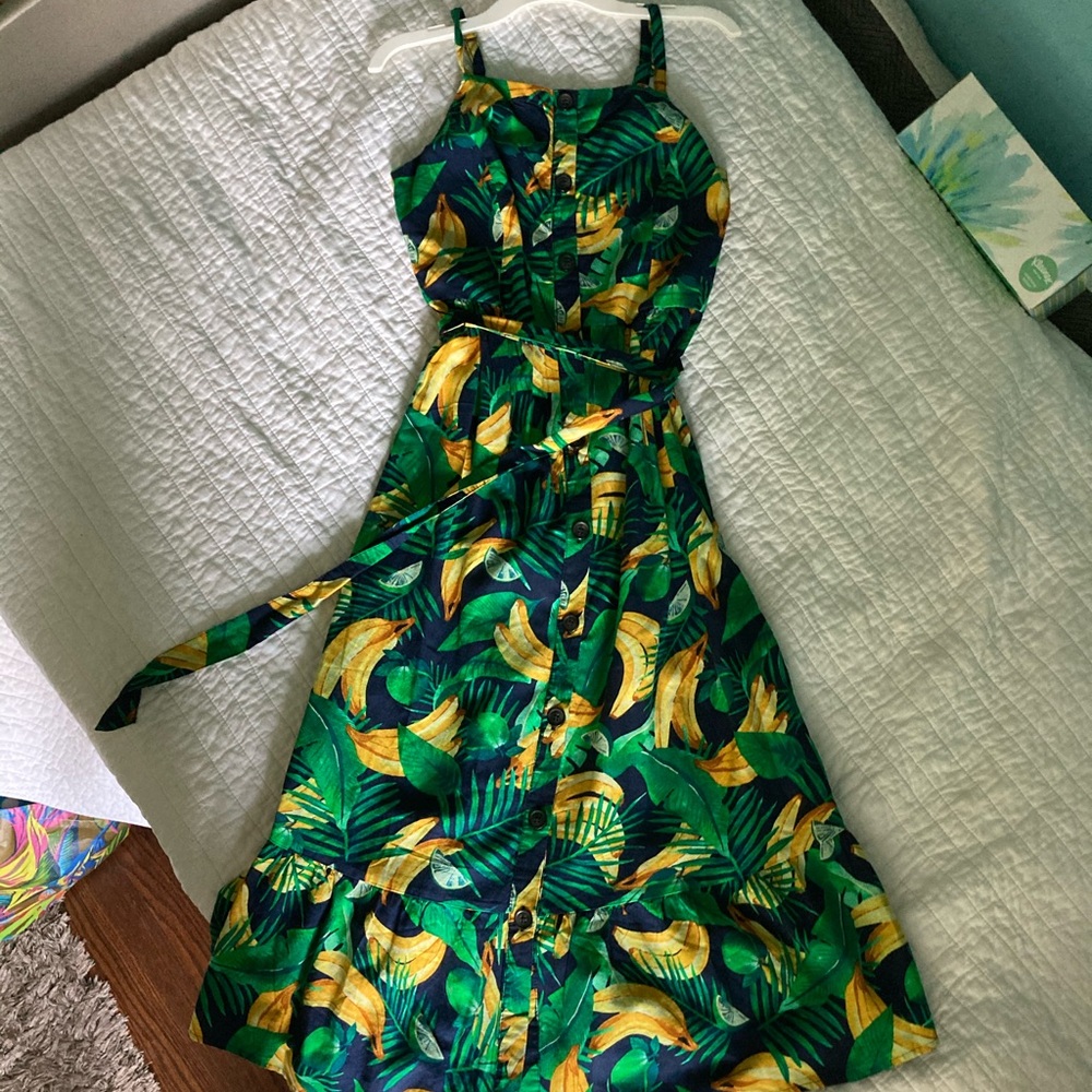 *NEW WITH TAGS* 🍌 dress